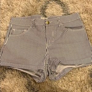 Stripped shorts